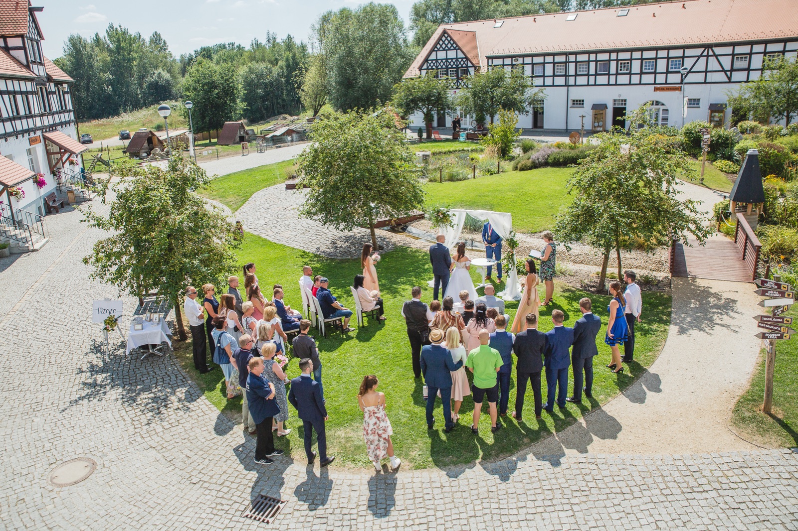 Statek Bernard wedding venue - photo 9