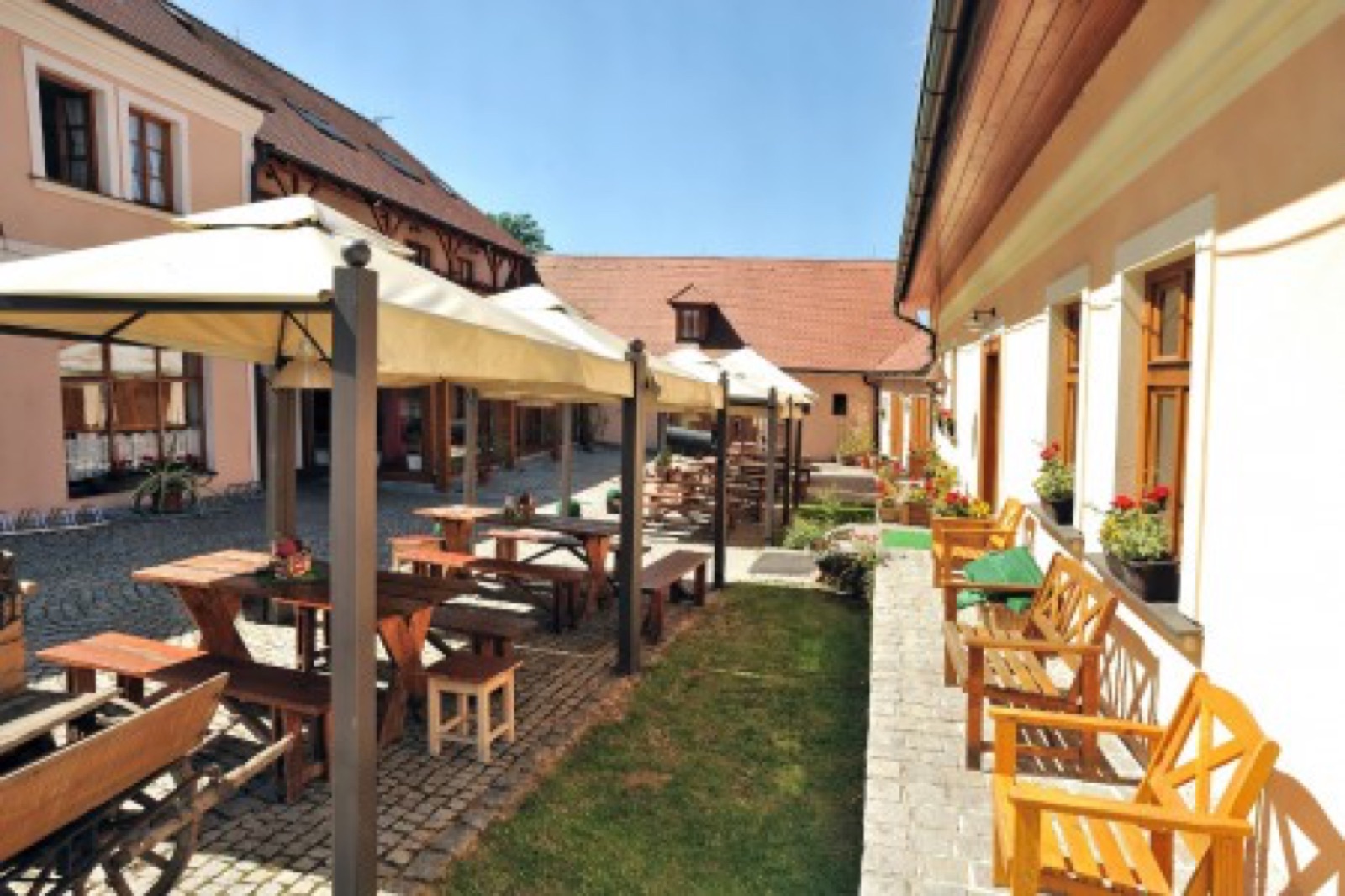 Restaurace a Penzion U Matasů foto 4