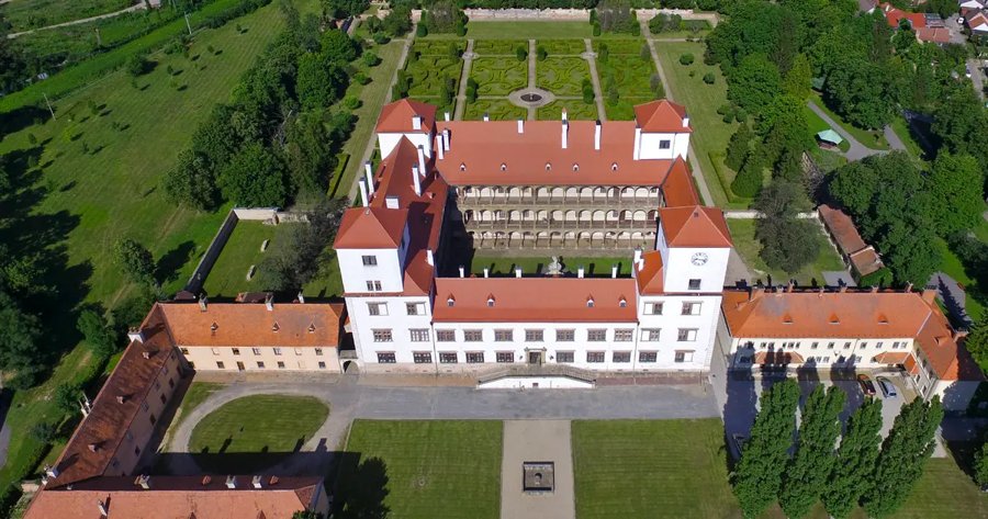Zámek Bučovice foto 1