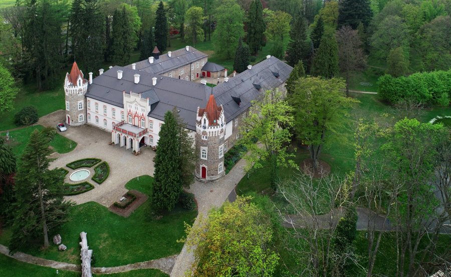 Chateau Herálec foto 1