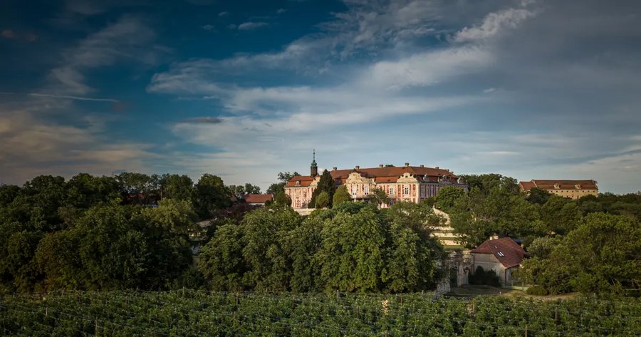 Zámek Stekník foto 1