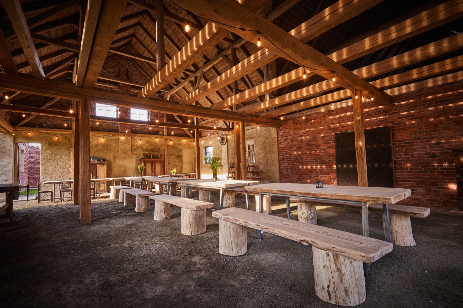 Statek 85 wedding venue - photo 10