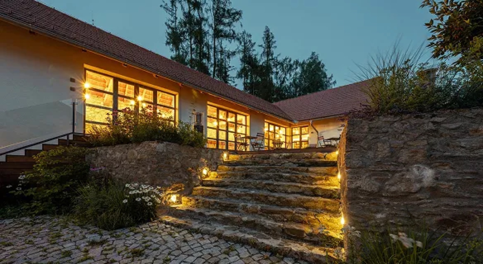 Smrčiny wedding venue - photo 8