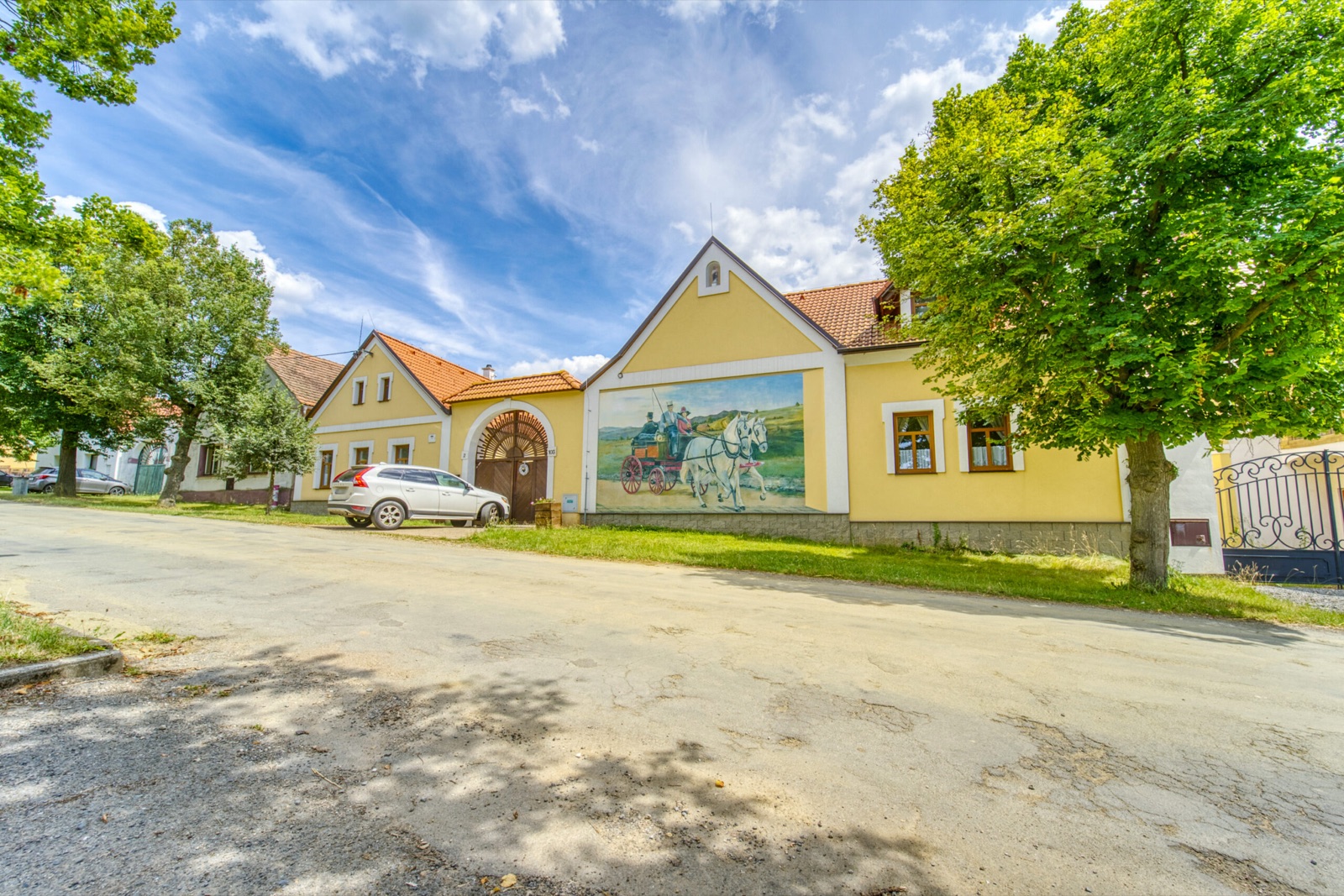 Bušovický dvůr foto 1