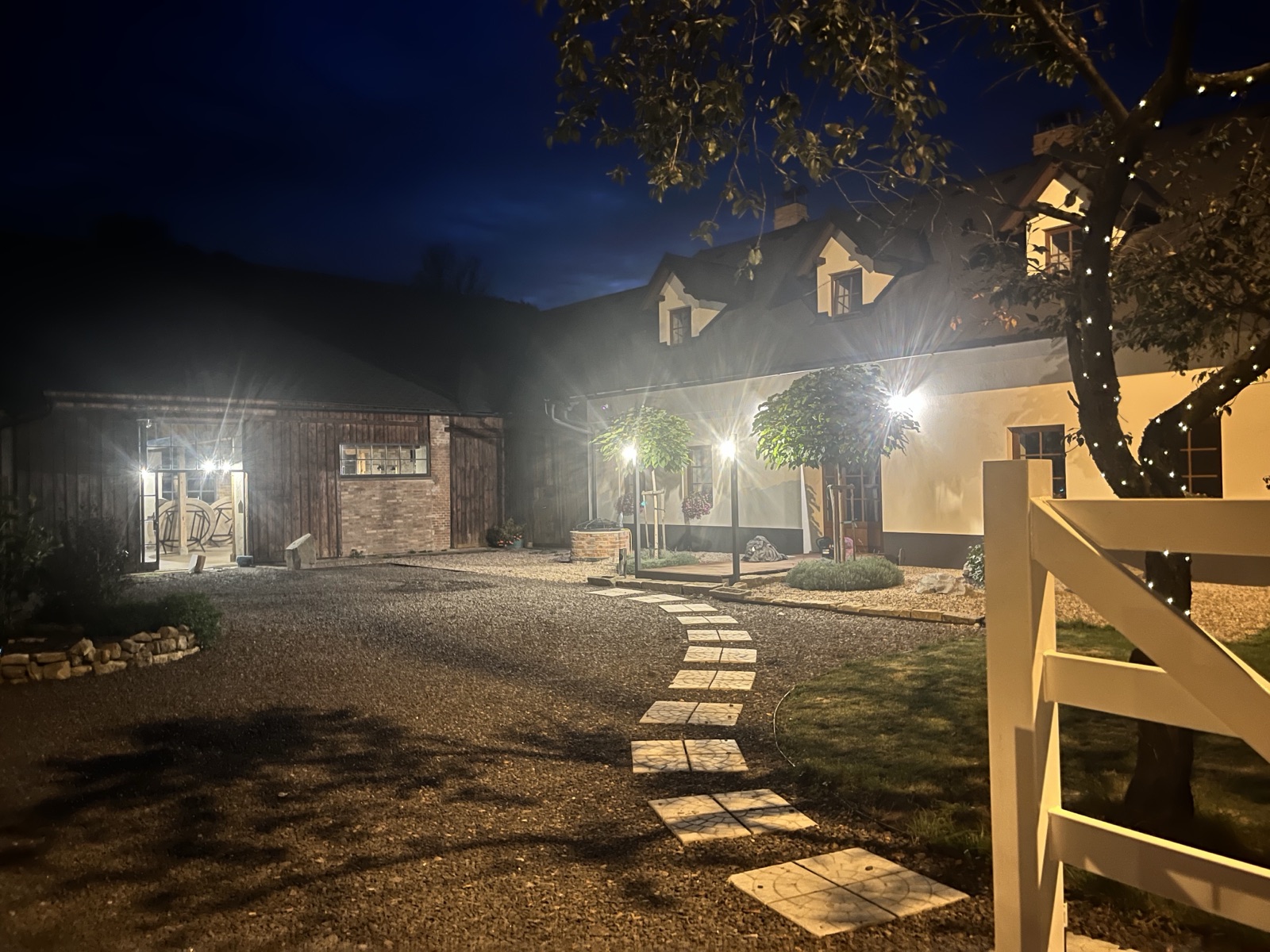 STODOLA POPOVICE foto 2