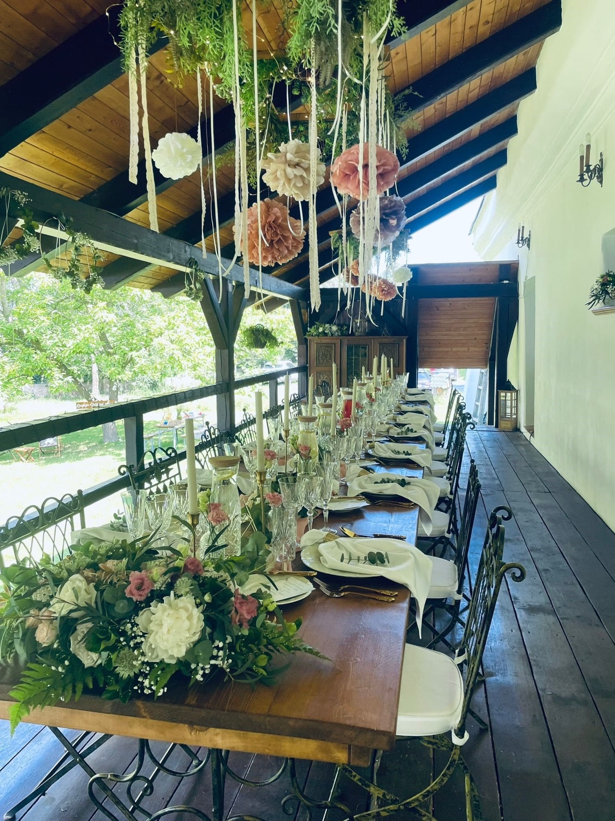 Zámek Radim wedding venue - photo 11